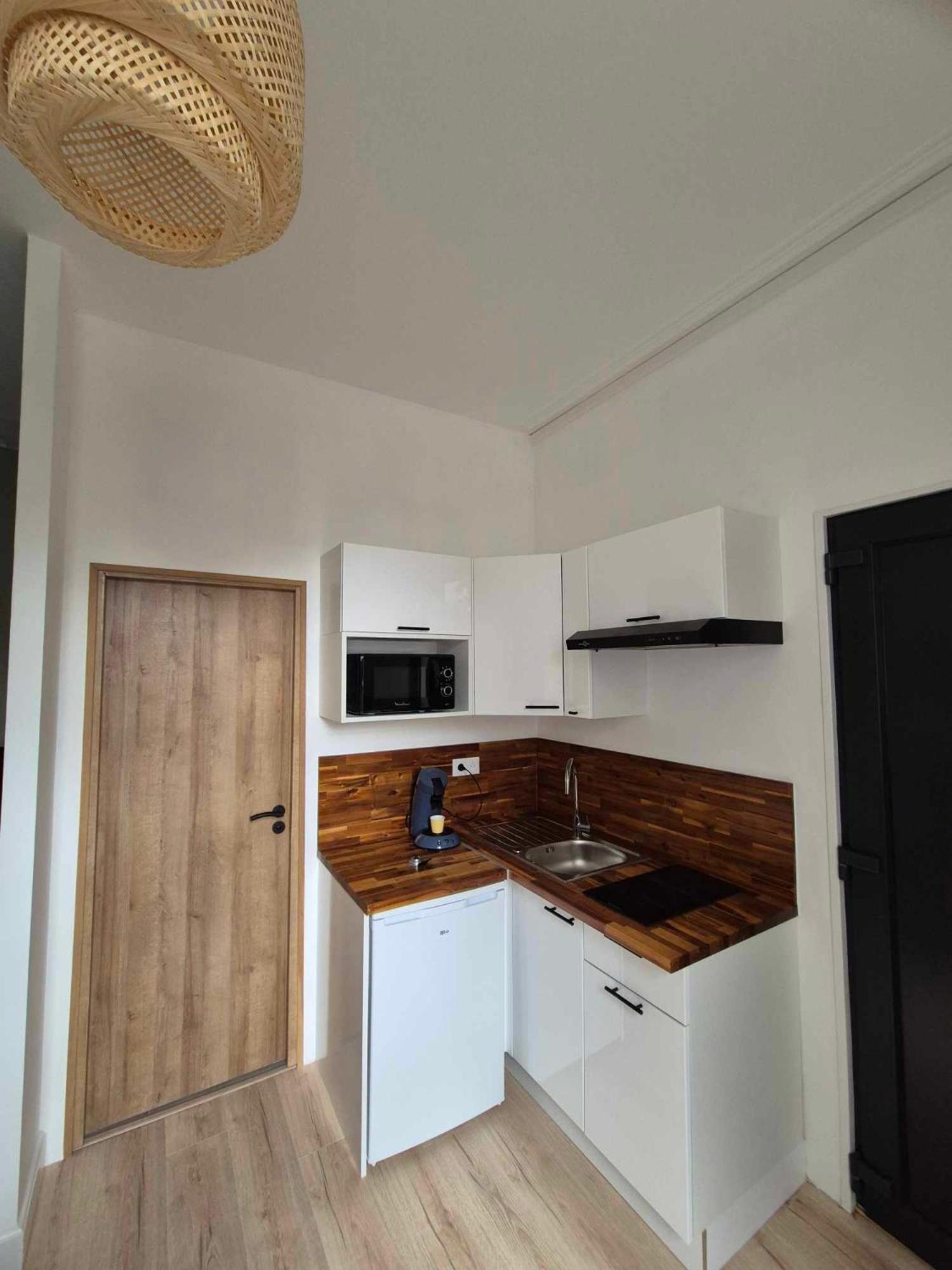 A Thermal Apartment